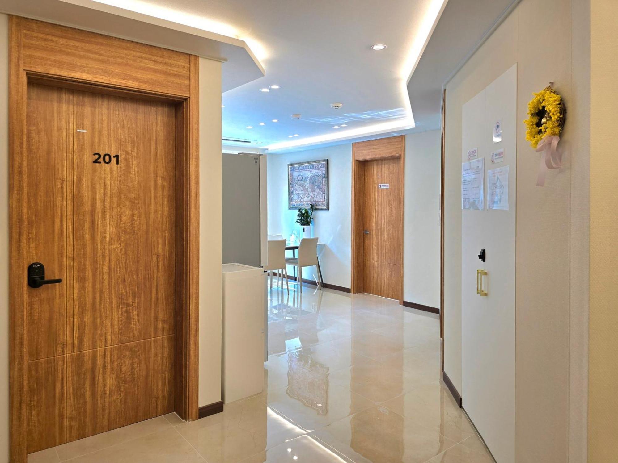 Incheon Airport Guesthouse L Екстериор снимка